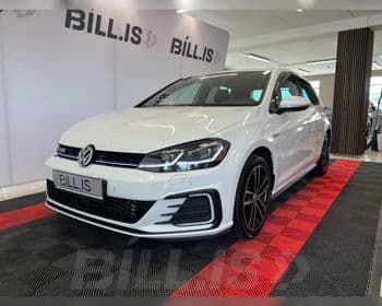 2020 Volkswagen Golf GTE Premium