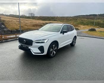 2025 Volvo XC60 T6 Ultimate Dark