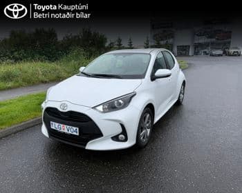 2026 Toyota Yaris Active Hybrid