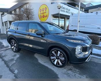 2025 Mitsubishi Outlander Instyle PHEV