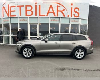 2019 Volvo V60 Cross Country