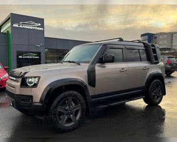 2022 Land Rover Defender SE Black Pack