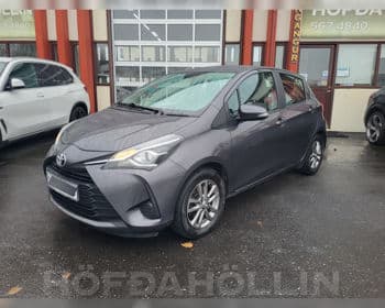2017 Toyota Yaris Active