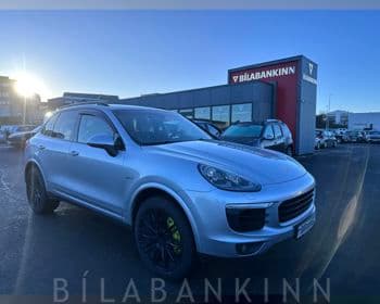 2016 Porsche Cayenne S E-Hybrid