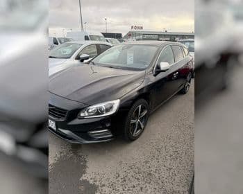 2017 Volvo V60 Twin Engine R-Design