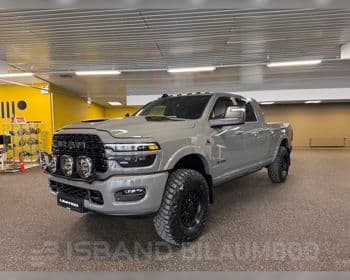2026 Dodge Ram 2500 Limited Megacab Night Edition 37