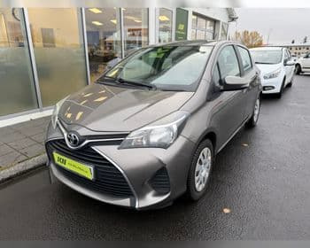 2016 Toyota Yaris Active