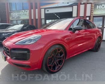 2022 Porsche Cayenne Turbo S Coupe E-Hybrid