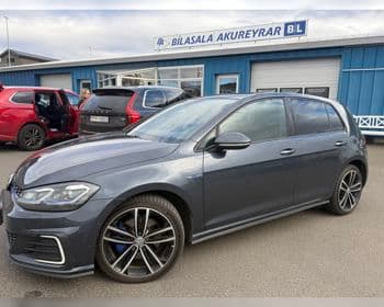 2017 Volkswagen Golf GTE Premium