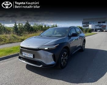 2023 Toyota bZ4X GX FWD