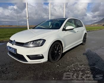 2015 Volkswagen Golf R-Line