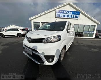 2021 Toyota Proace 9MANNA