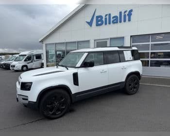 2020 Land Rover Defender SE