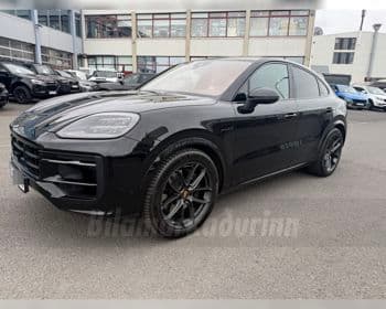 2025 Porsche Cayenne E-Hybrid Black Edition
