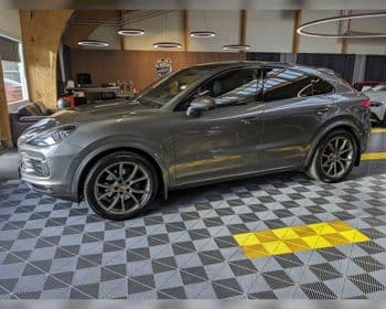 2020 Porsche Cayenne E-Hybrid Coupe