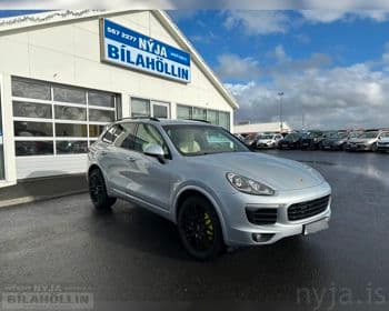 2017 Porsche Cayenne S E-Hybrid Platinum