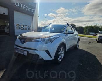 2017 Toyota C-HR Hybrid Enter