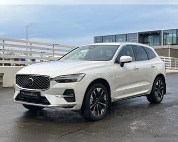2025 Volvo XC60 T8 Ultra Bright