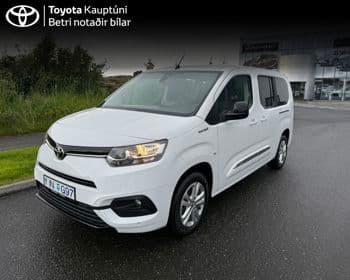 2025 Toyota Proace City Verso EV Langur Family Electric 50KW