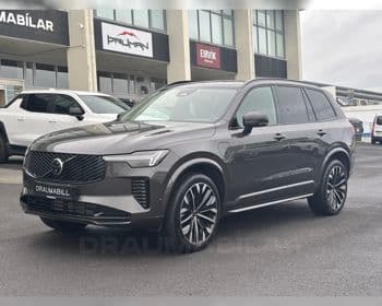 2025 Volvo XC90 T8 Ultra Dark