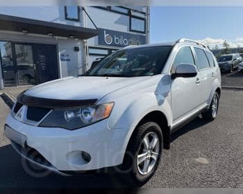 2010 Mitsubishi Outlander AWD 7 Sæta