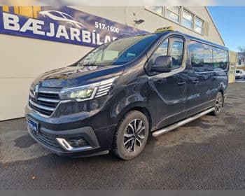 2023 Renault Trafic LUX