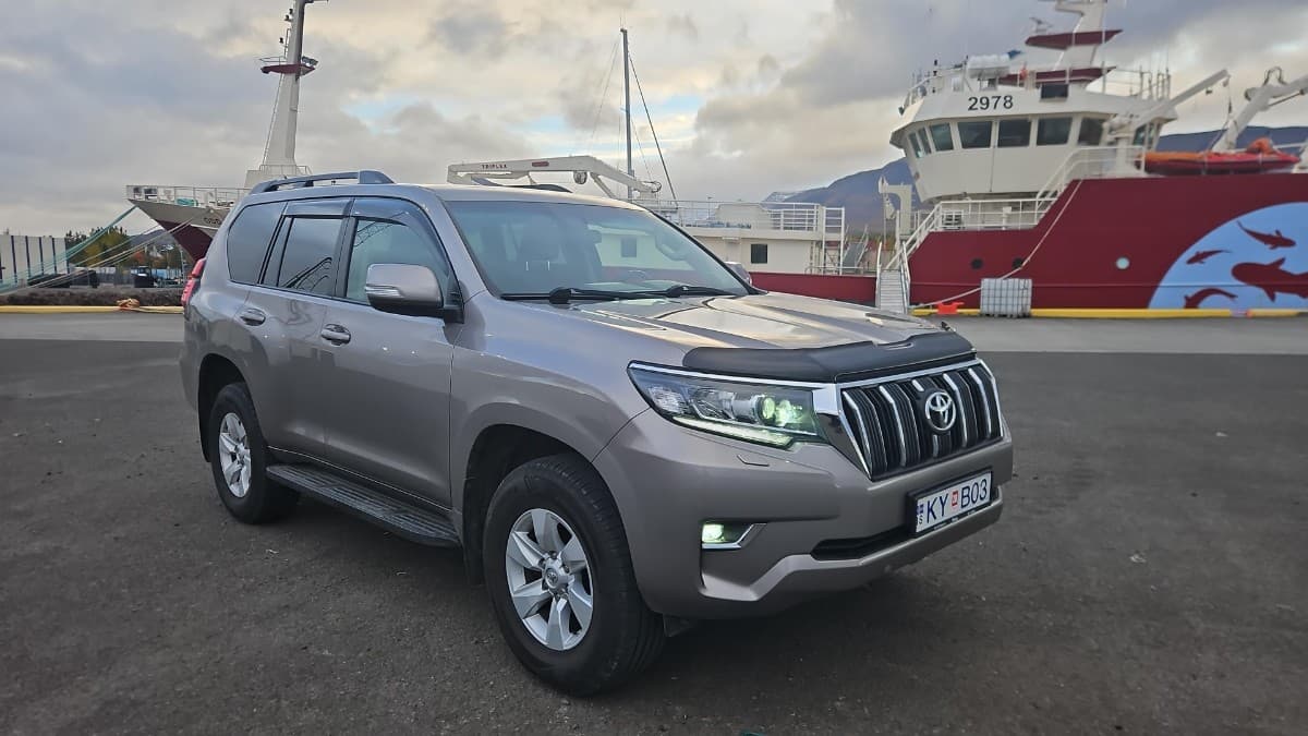 2020 Toyota Land Cruiser 150