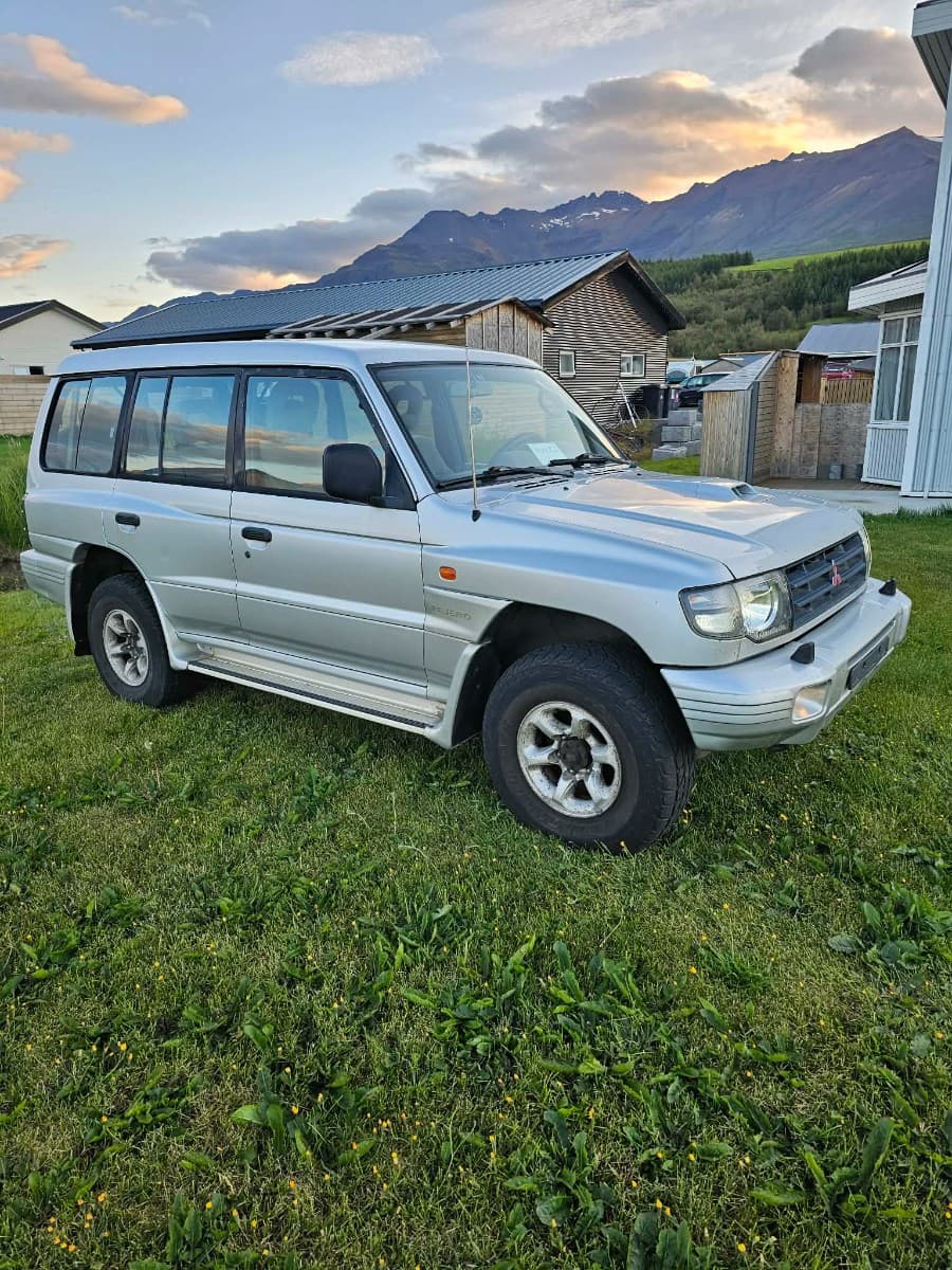 1998 Mitsubishi Pajero