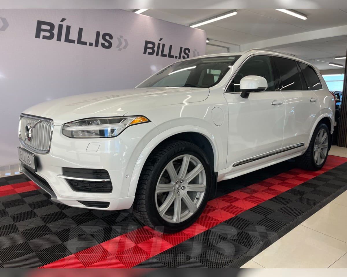 2018 Volvo XC90 T8 Inscription