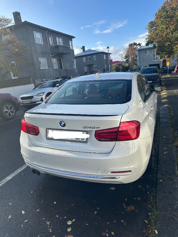 2016 BMW 3 Series 330e