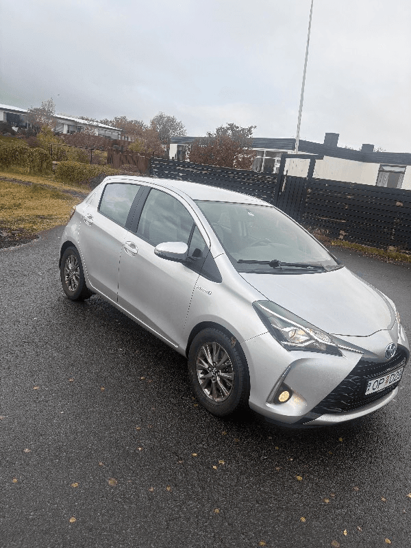 2017 Toyota Yaris Hybrid