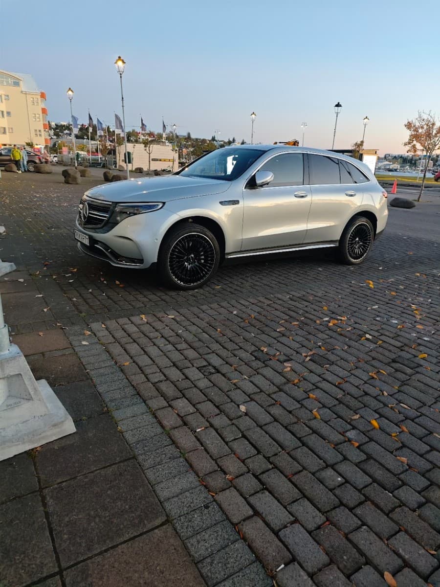 2023 Mercedes-Benz EQC 400 4MATIC