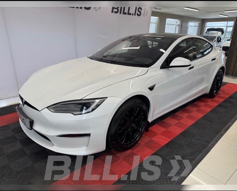 2023 Tesla Model S