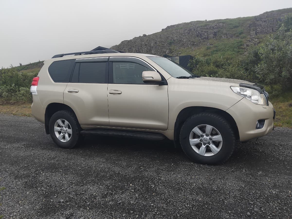 2013 Toyota Land Cruiser 150