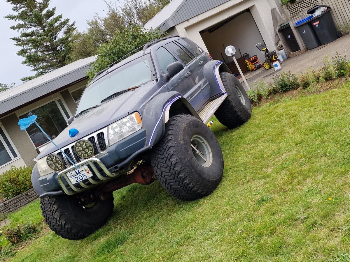 2000 Jeep Cherokee 44