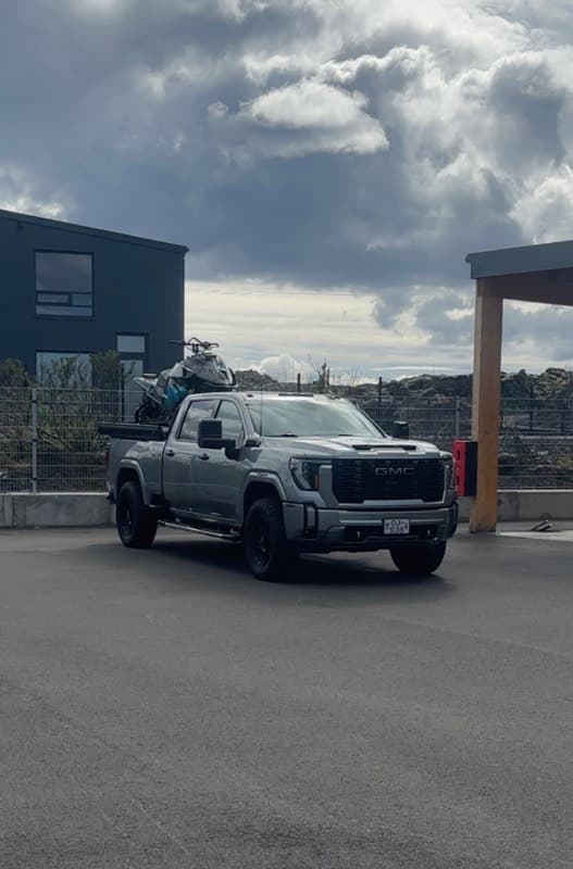 2023 GMC Sierra