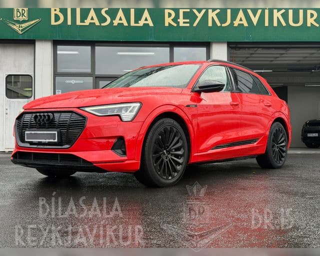 2020 Audi e-tron 55 S-Line Black Pack