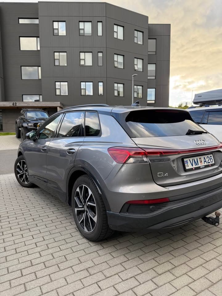 2022 Audi Q4 50 e-tron Quattro