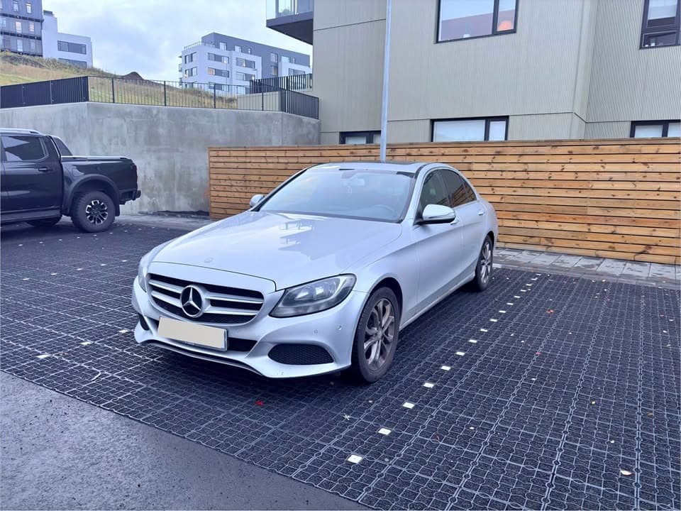 2016 Mercedes-Benz C-Class 180