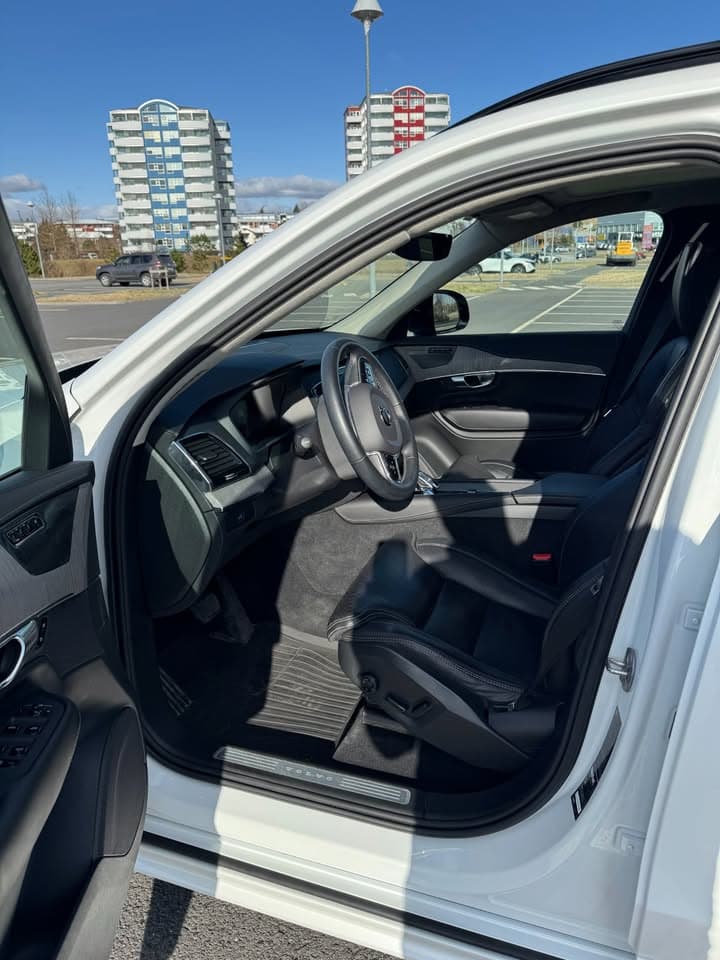 2022 Volvo XC90