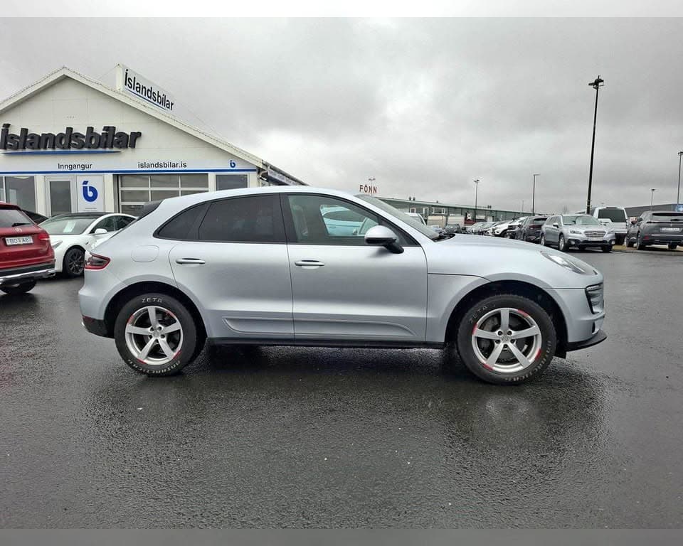2019 Porsche Macan