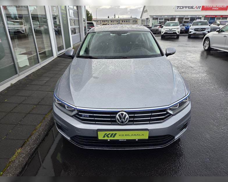 2019 Volkswagen Passat GTE