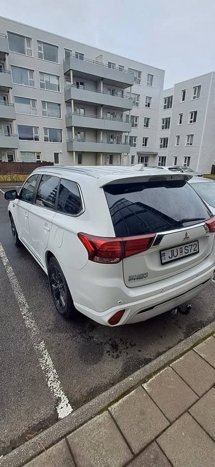 2021 Mitsubishi Outlander PHEV