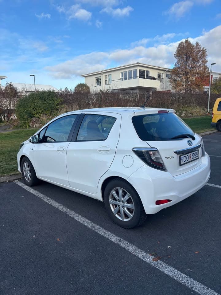 2014 Toyota Yaris Hybrid