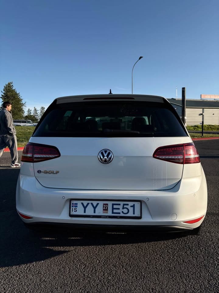 2015 Volkswagen e-Golf