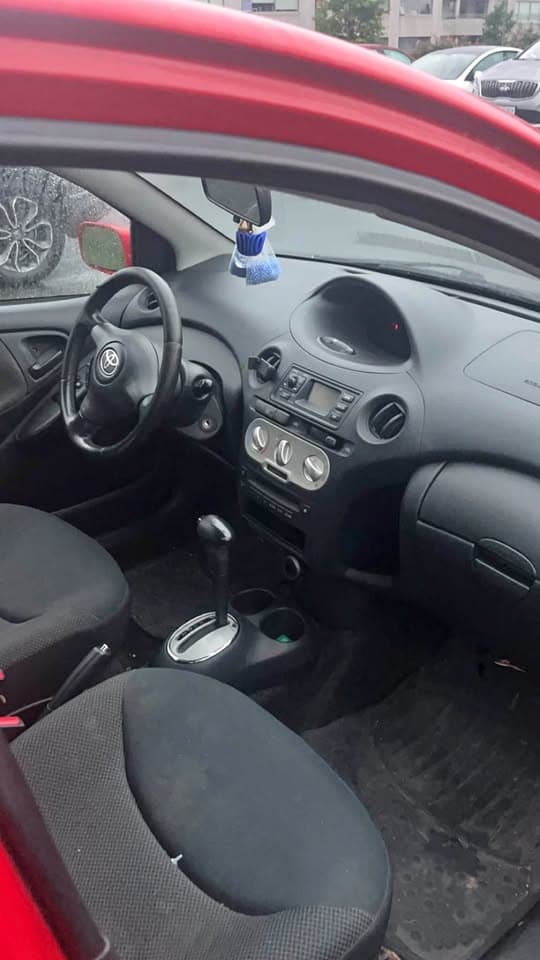 2004 Toyota Yaris