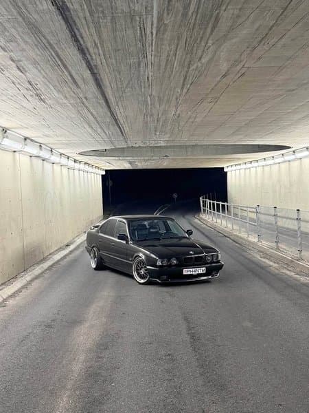 1990 BMW E34