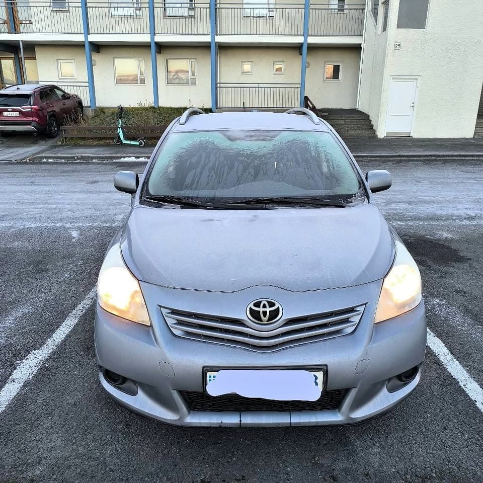 2012 Toyota Verso