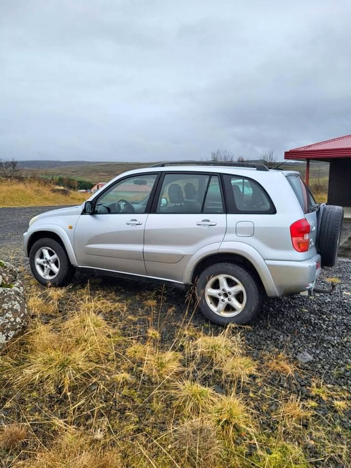 2000 Toyota RAV 4