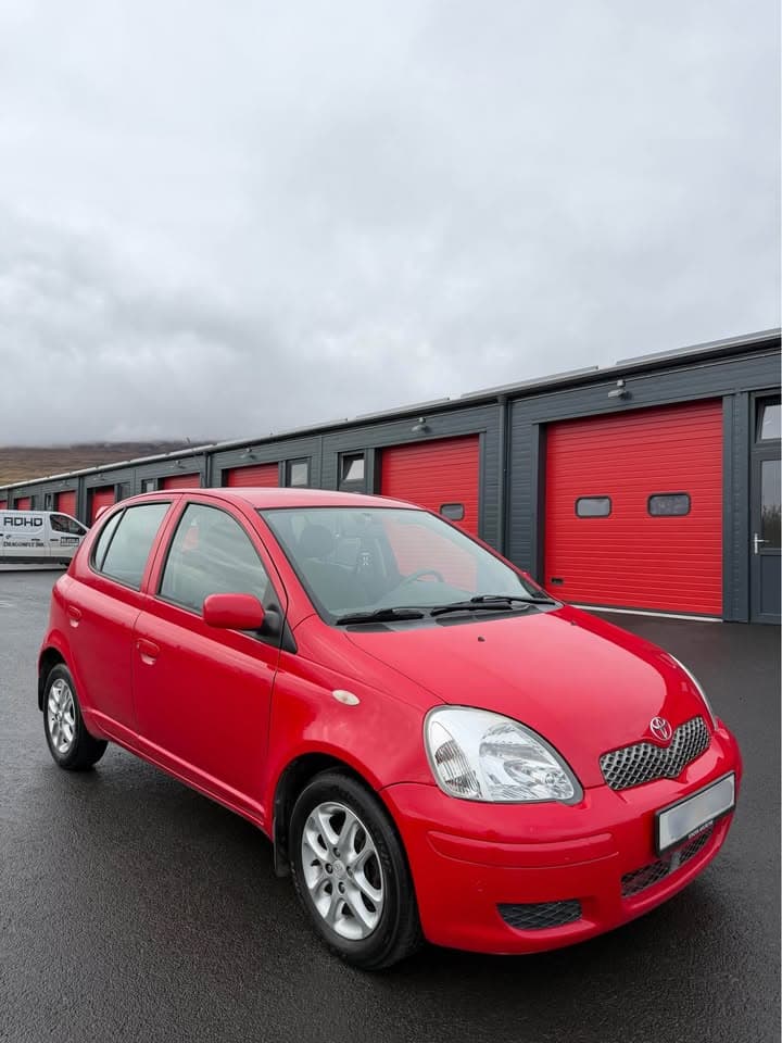 2003 Toyota Yaris
